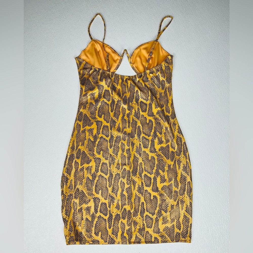 Yellow & Black Glossy Snake Print Cut-Out Mini Dress Size M New - Picture 7 of 9